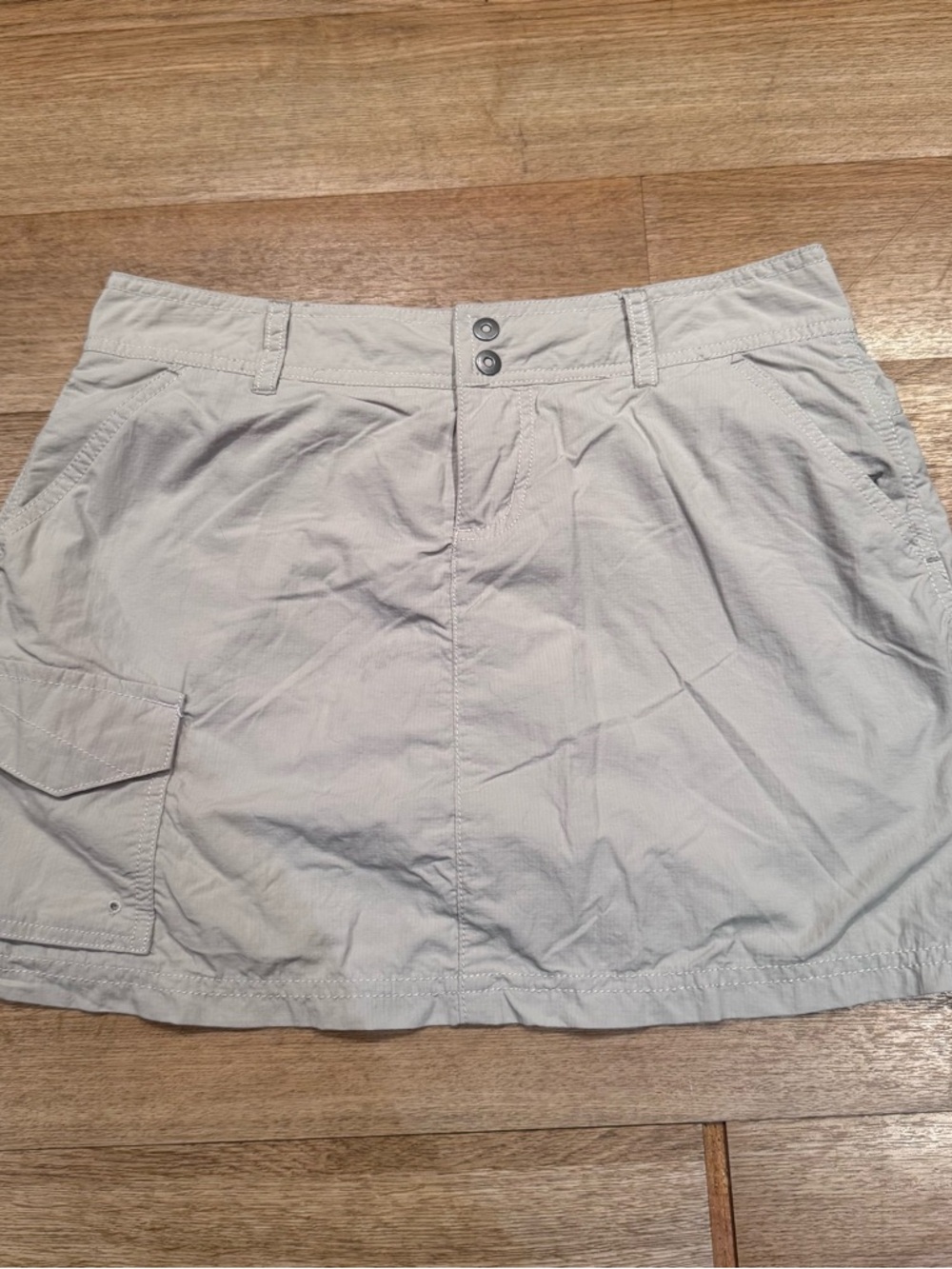 Columbia beige tan Skort
